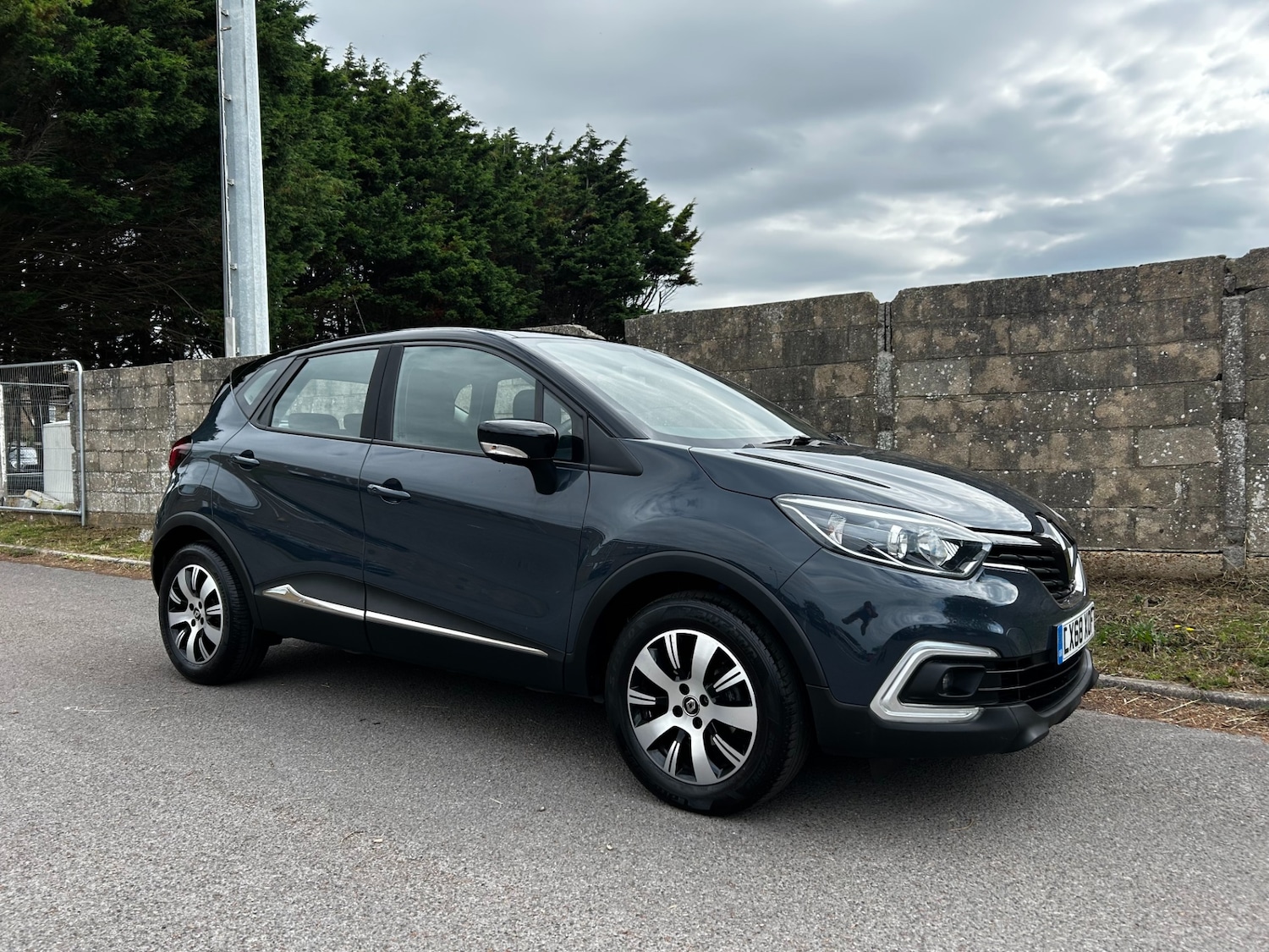 Used Renault Captur 2018 for sale - 76719049: Photo 1