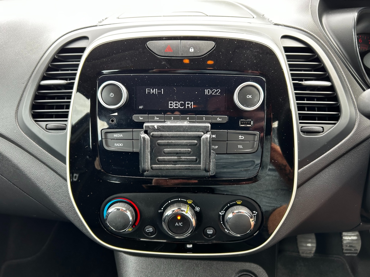 Used Renault Captur 2018 for sale - 76719049: Photo 13