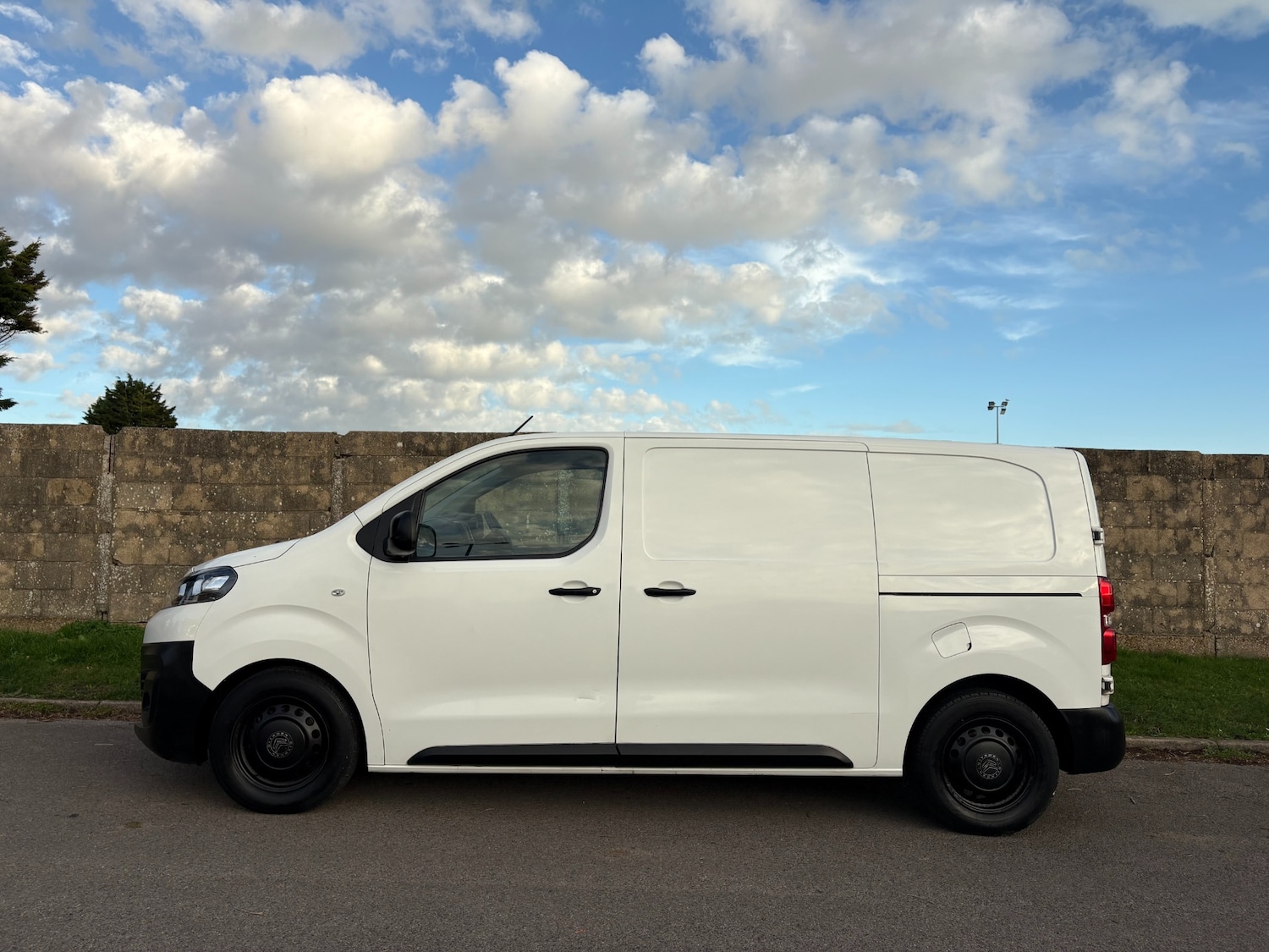 Used Citroen Dispatch 2017 for sale - 76566213: Photo 11