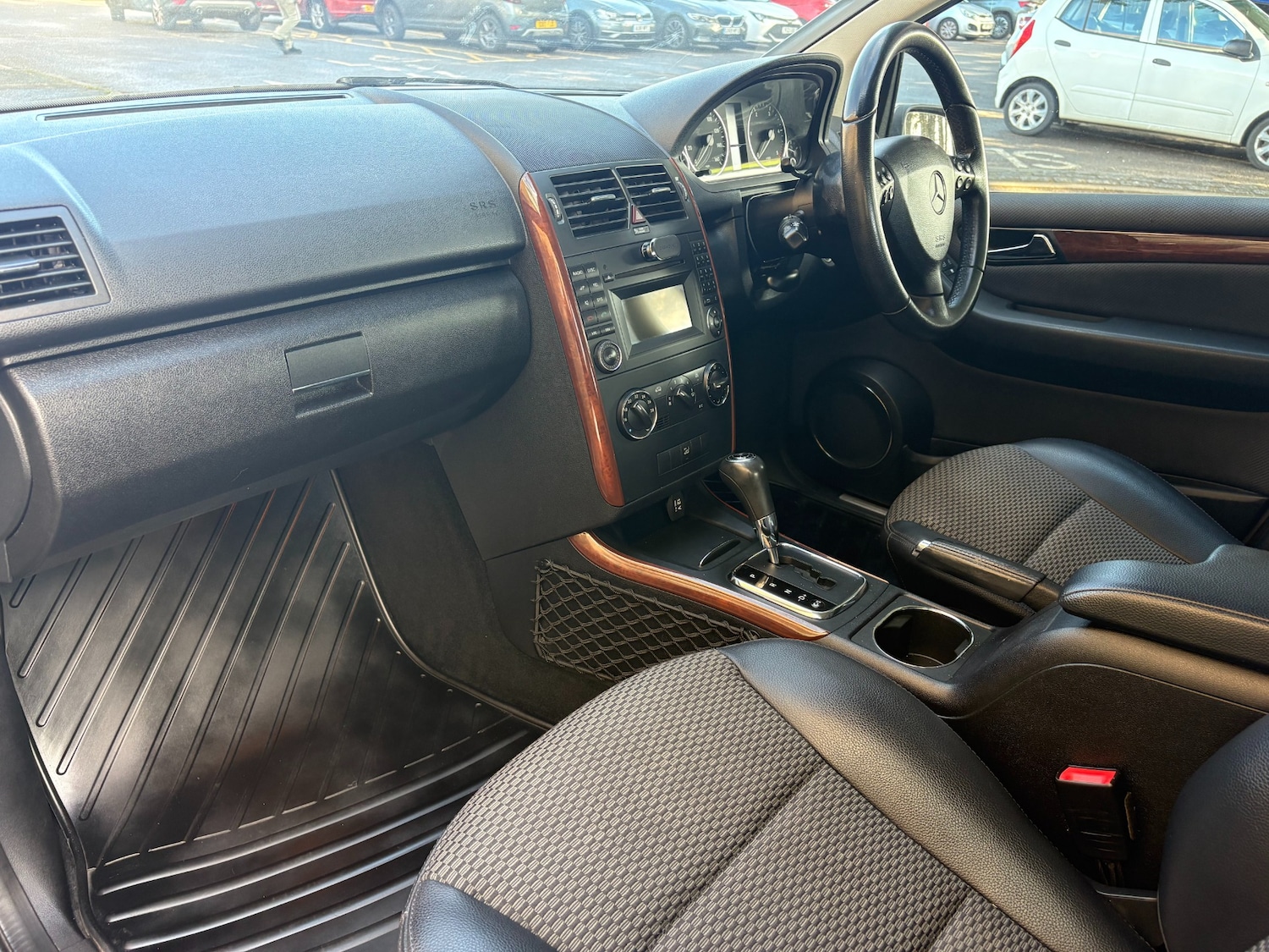 Used Mercedes-Benz A-Class 2010 for sale - 77702601: Photo 8