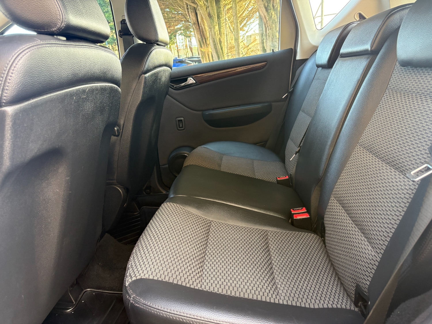 Used Mercedes-Benz A-Class 2010 for sale - 77702601: Photo 9