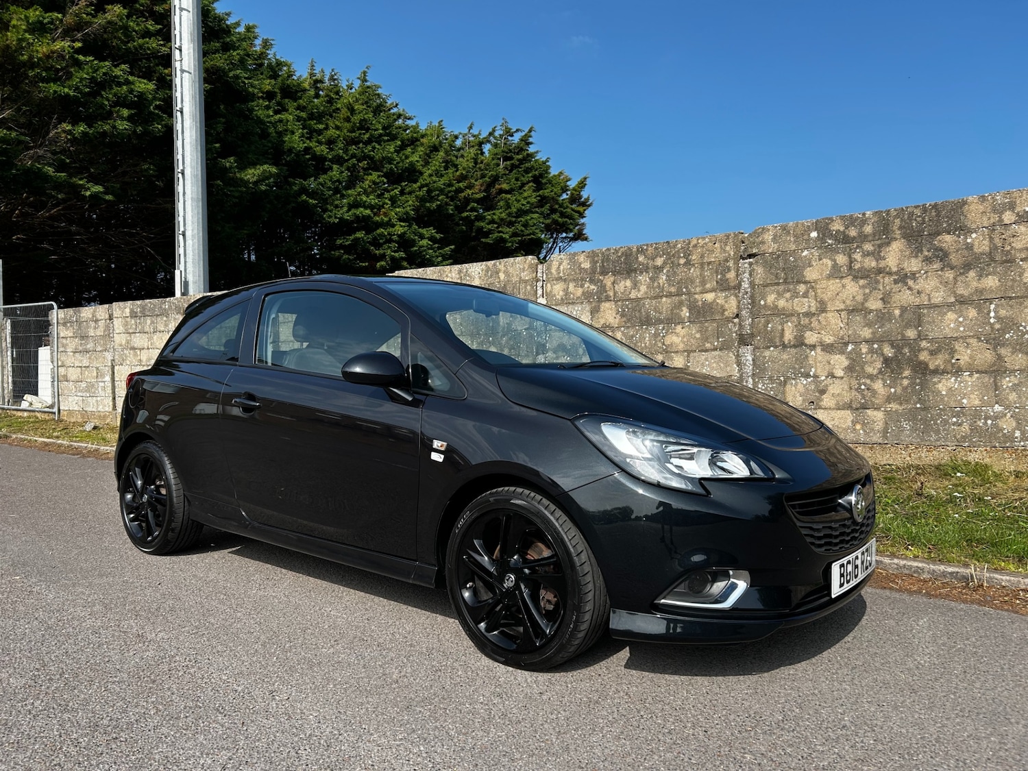Used Vauxhall Corsa 2016 for sale - 76719283: Photo 1