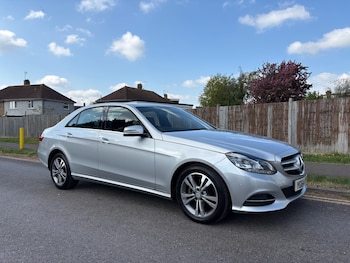 Used Mercedes-Benz E Class 2014 for sale - 78765141: Photo