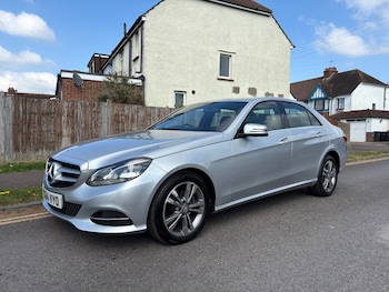 Used Mercedes-Benz E Class 2014 for sale - 78765141: Photo