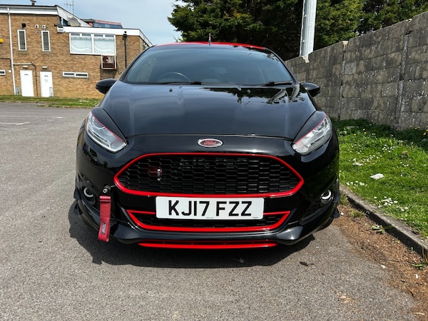 Used Ford Fiesta 2017 for sale - 74524574: Photo 2