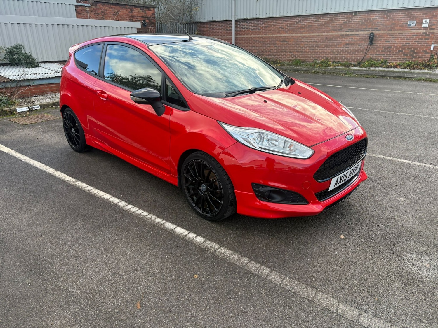 Used Ford Fiesta 2015 for sale - 76940240: Photo 1