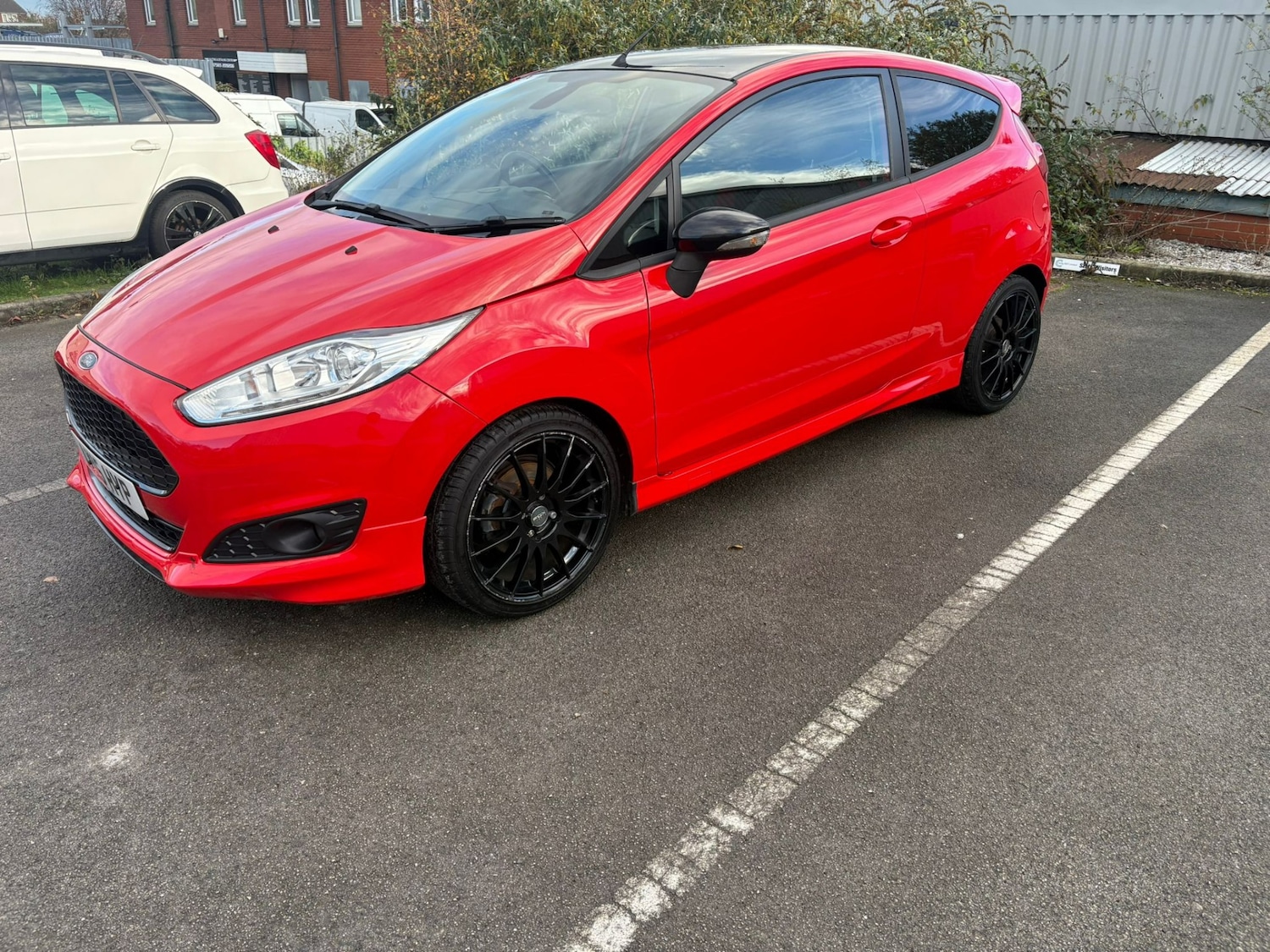 Used Ford Fiesta 2015 for sale - 76940240: Photo 3