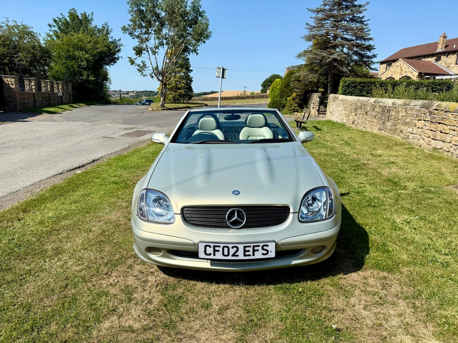 Used Mercedes-Benz SLK 2002 for sale - 78004290: Photo 2