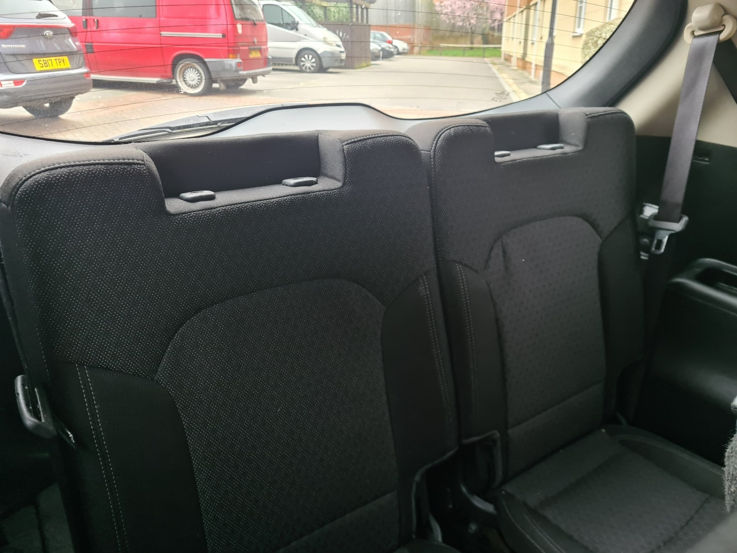 Used Kia Carens 2018 for sale - 78142039: Photo 11