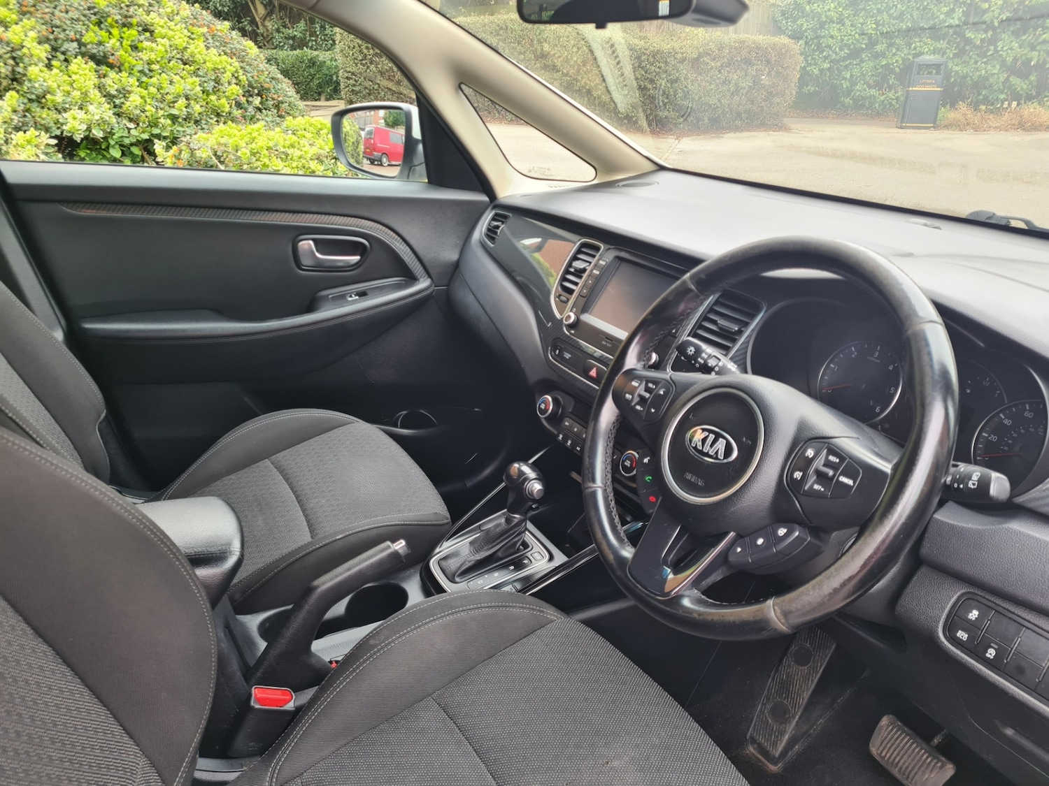 Used Kia Carens 2018 for sale - 78142039: Photo 8