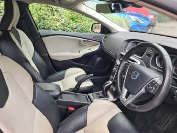 Used Volvo V40 2015 for sale - 75066162: Photo