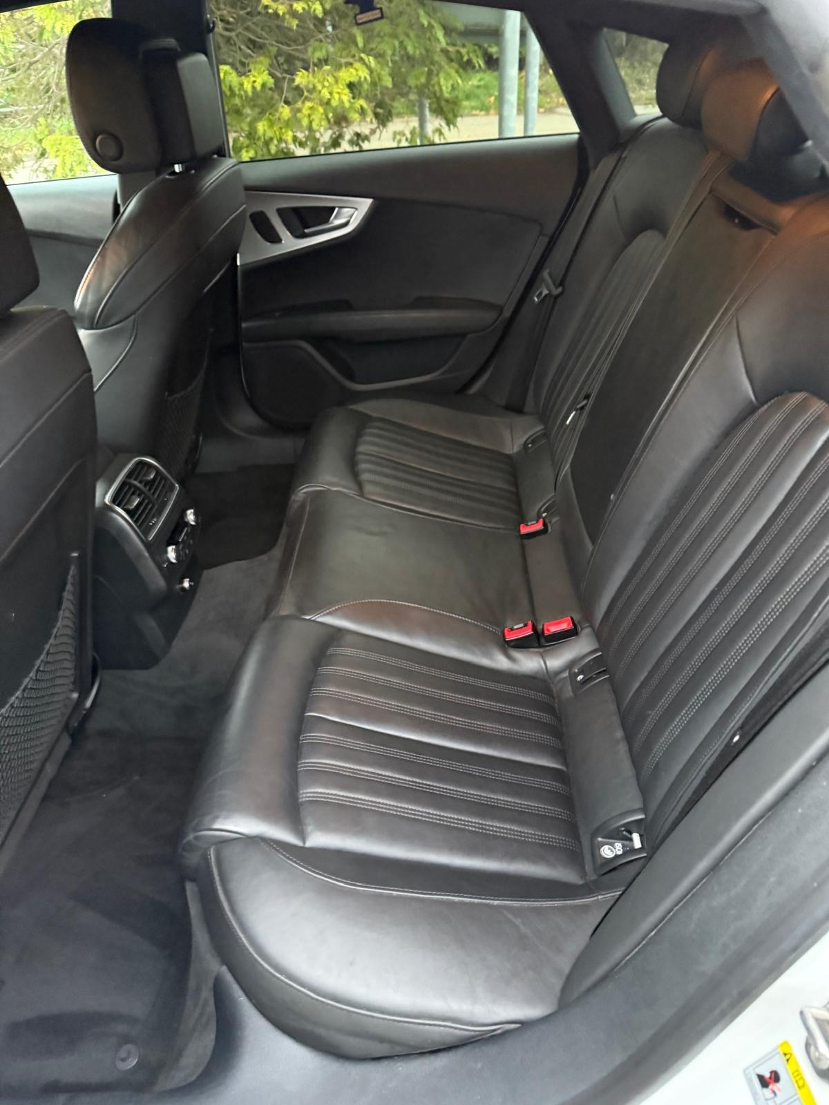 Used Audi A7 2011 for sale - 76638408: Photo 8