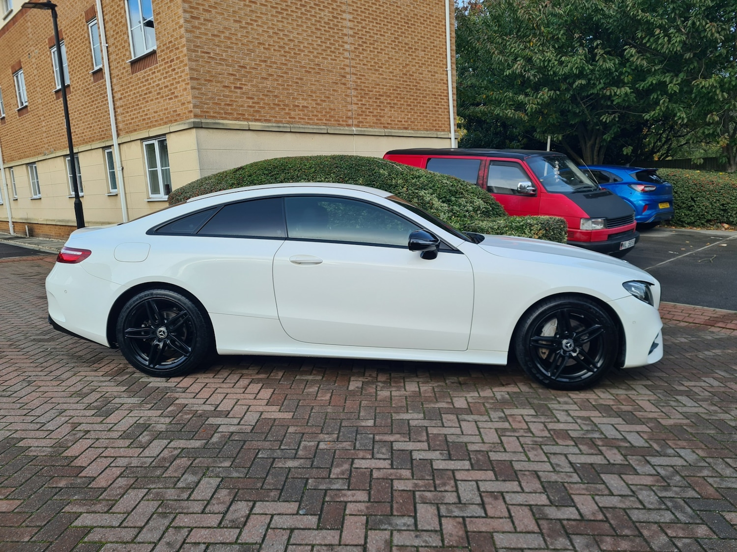 Used Mercedes-Benz E Class 2018 for sale - 77310770: Photo 2