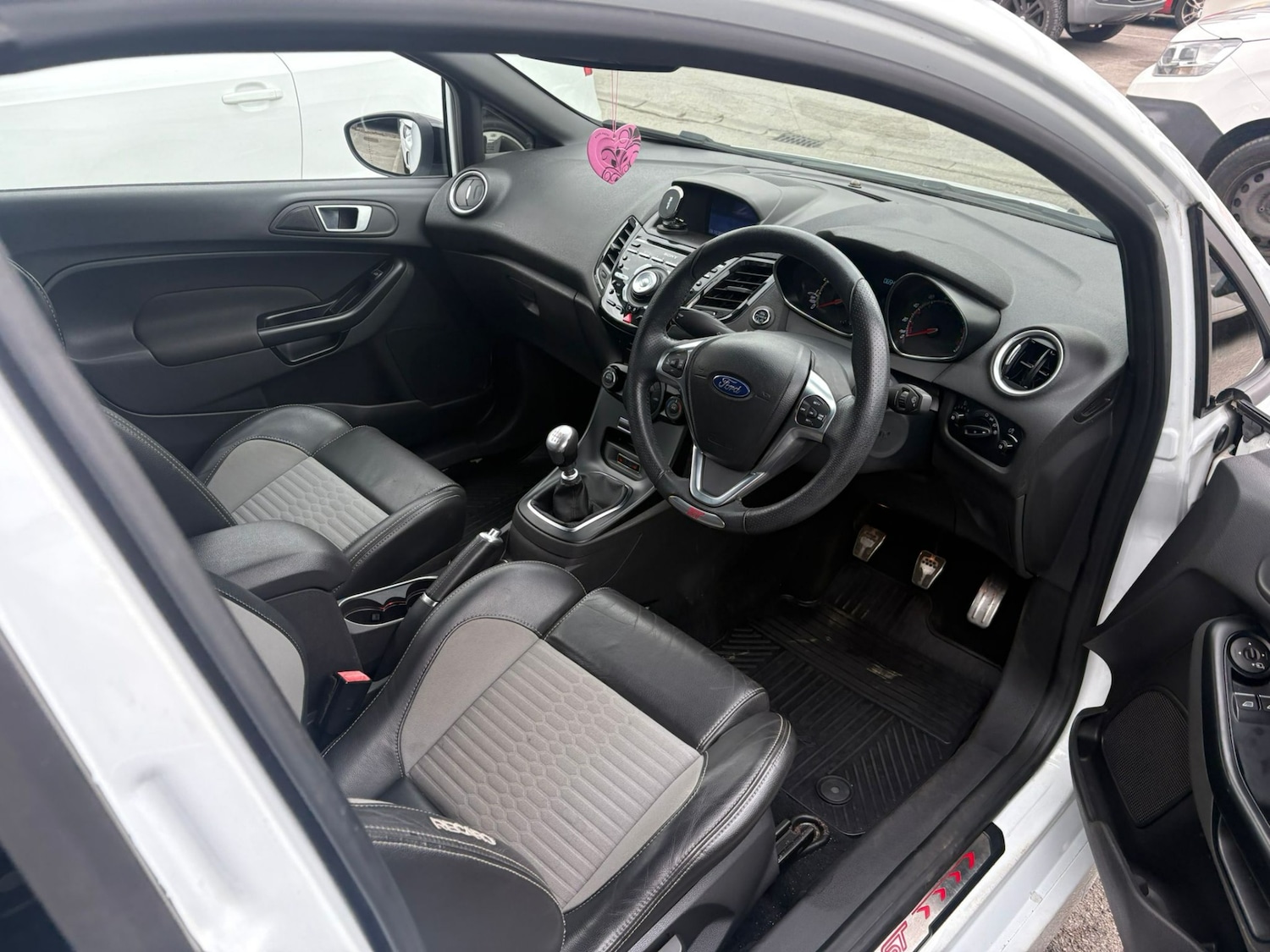 Used Ford Fiesta 2016 for sale - 76311363: Photo 14