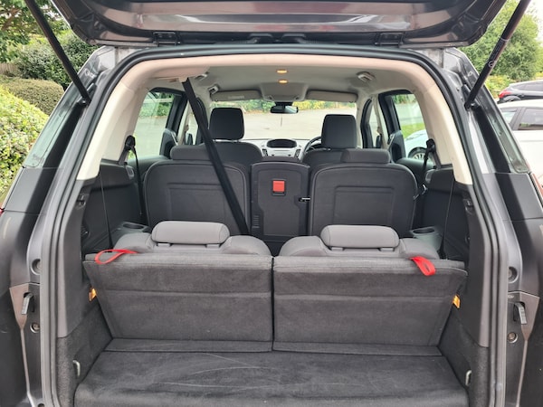 Used Ford Grand C-Max 2015 for sale - 76234229: Photo 12