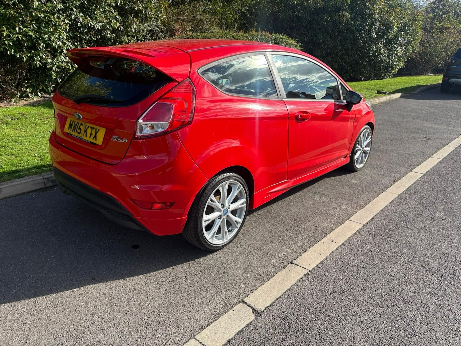 Used Ford Fiesta 2015 for sale - 76311040: Photo 4