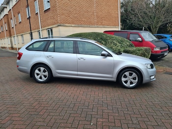 Used Skoda Octavia 2016 for sale - 76918208: Photo