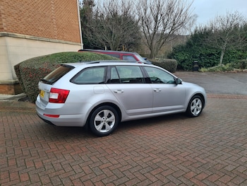 Used Skoda Octavia 2016 for sale - 76918208: Photo