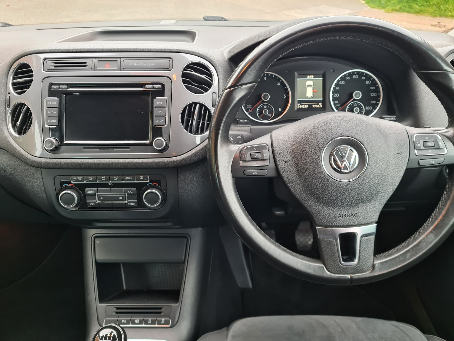 Used Volkswagen Tiguan 2013 for sale - 76707617: Photo 9