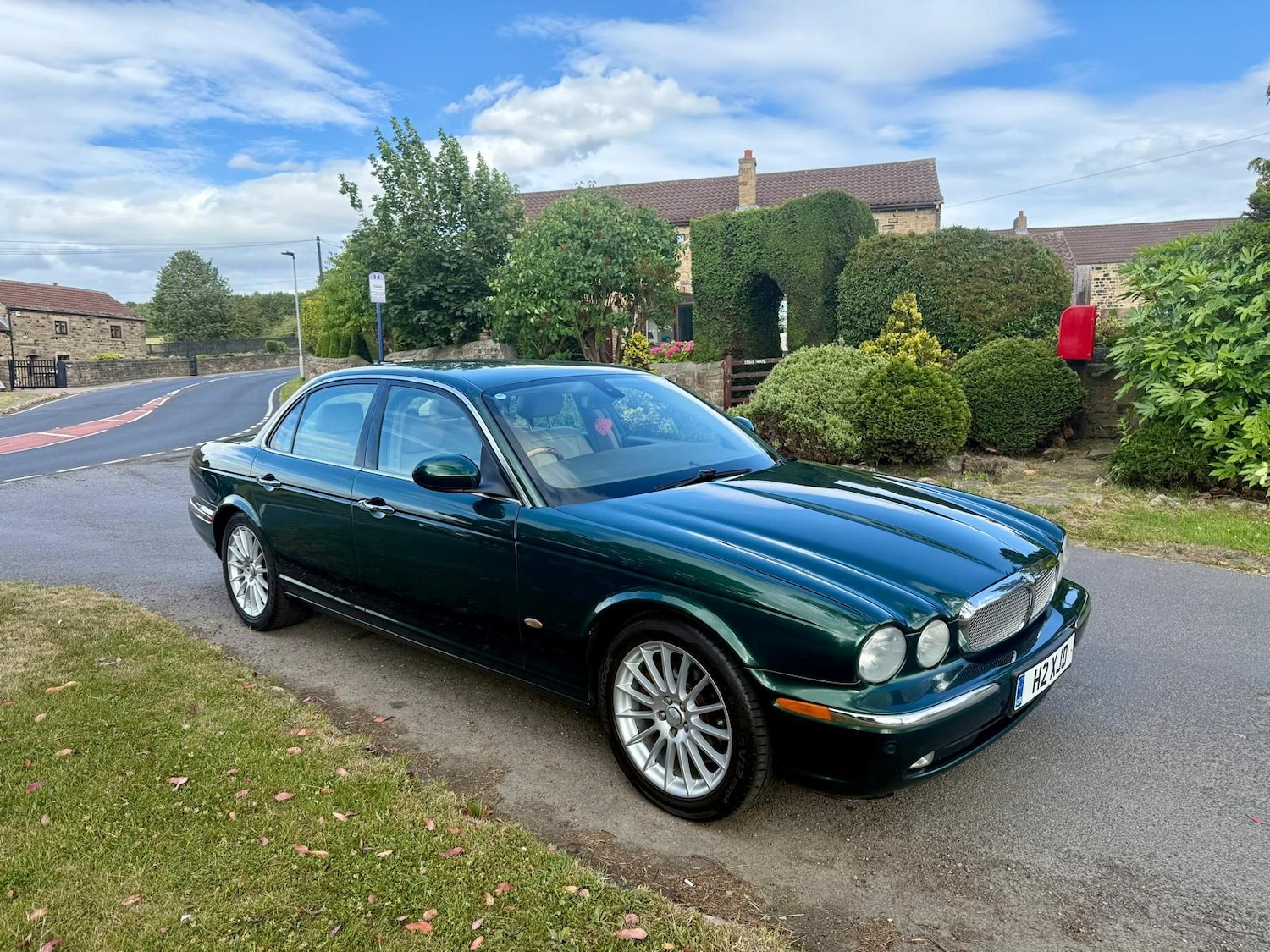 Used Jaguar XJ 2006 for sale - 76777367: Photo 1