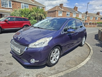 Used Peugeot 208 2012 for sale - 78683078: Photo