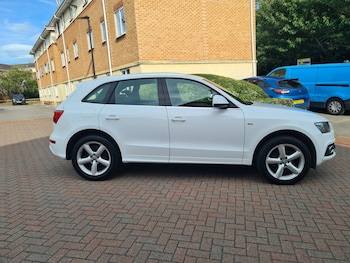 Used Audi Q5 2010 for sale - 75744850: Photo