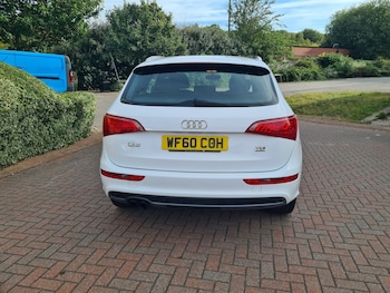 Used Audi Q5 2010 for sale - 75744850: Photo