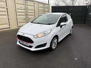 Used Ford Fiesta 2015 for sale - 76638066: Photo
