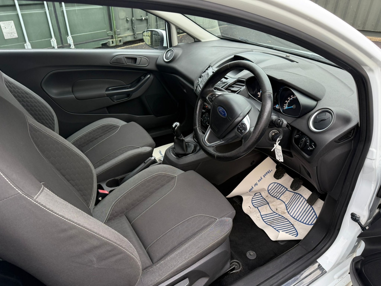 Used Ford Fiesta 2015 for sale - 76638066: Photo 3