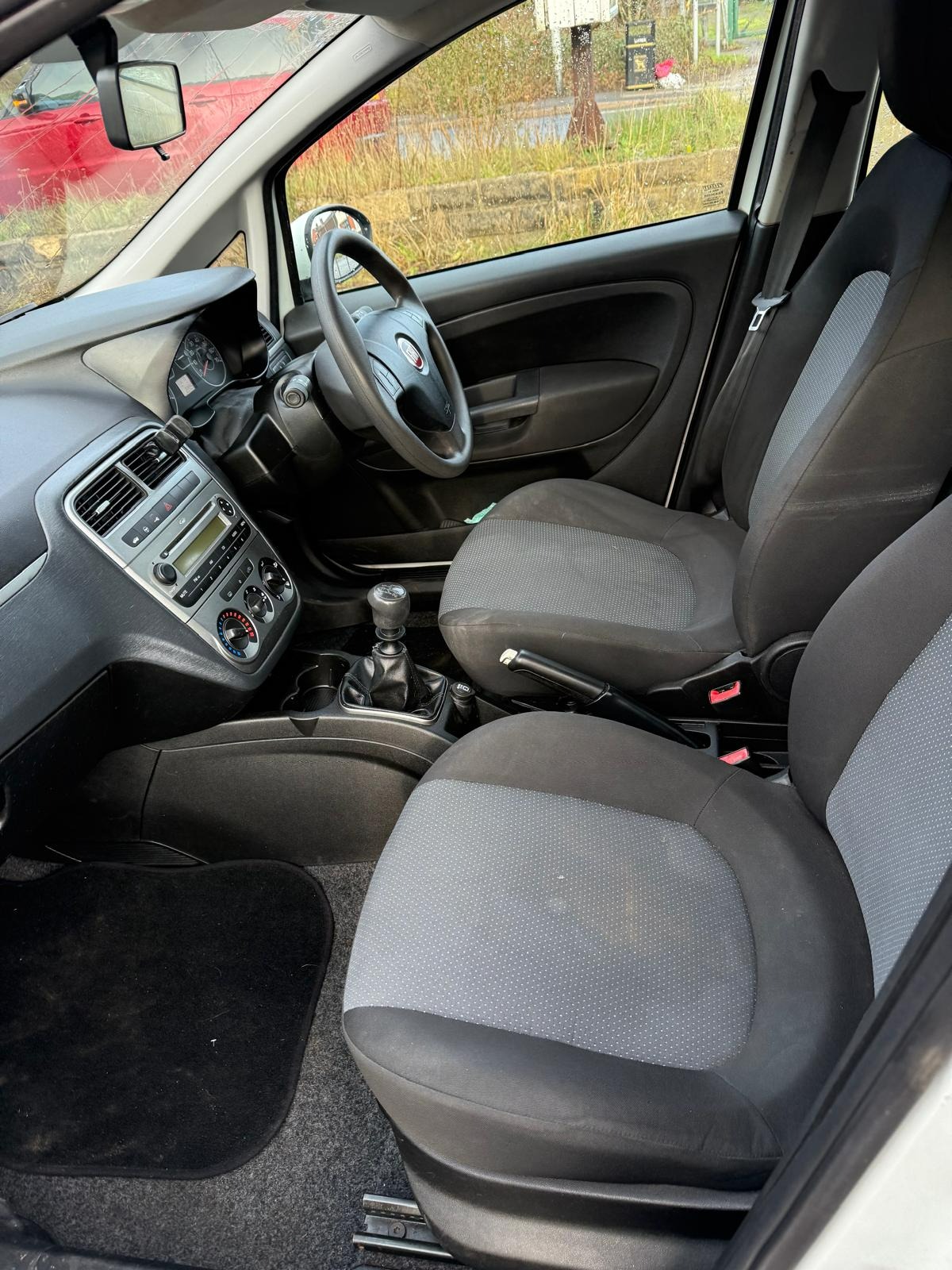 Used Fiat Grande Punto 2010 for sale - 77208623: Photo 10