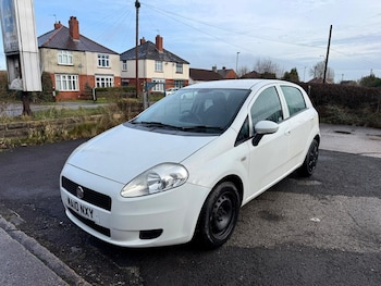 Used Fiat Grande Punto 2010 for sale - 77208623: Photo