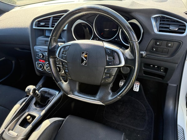 Used Citroen DS4 2013 for sale - 76234492: Photo 10