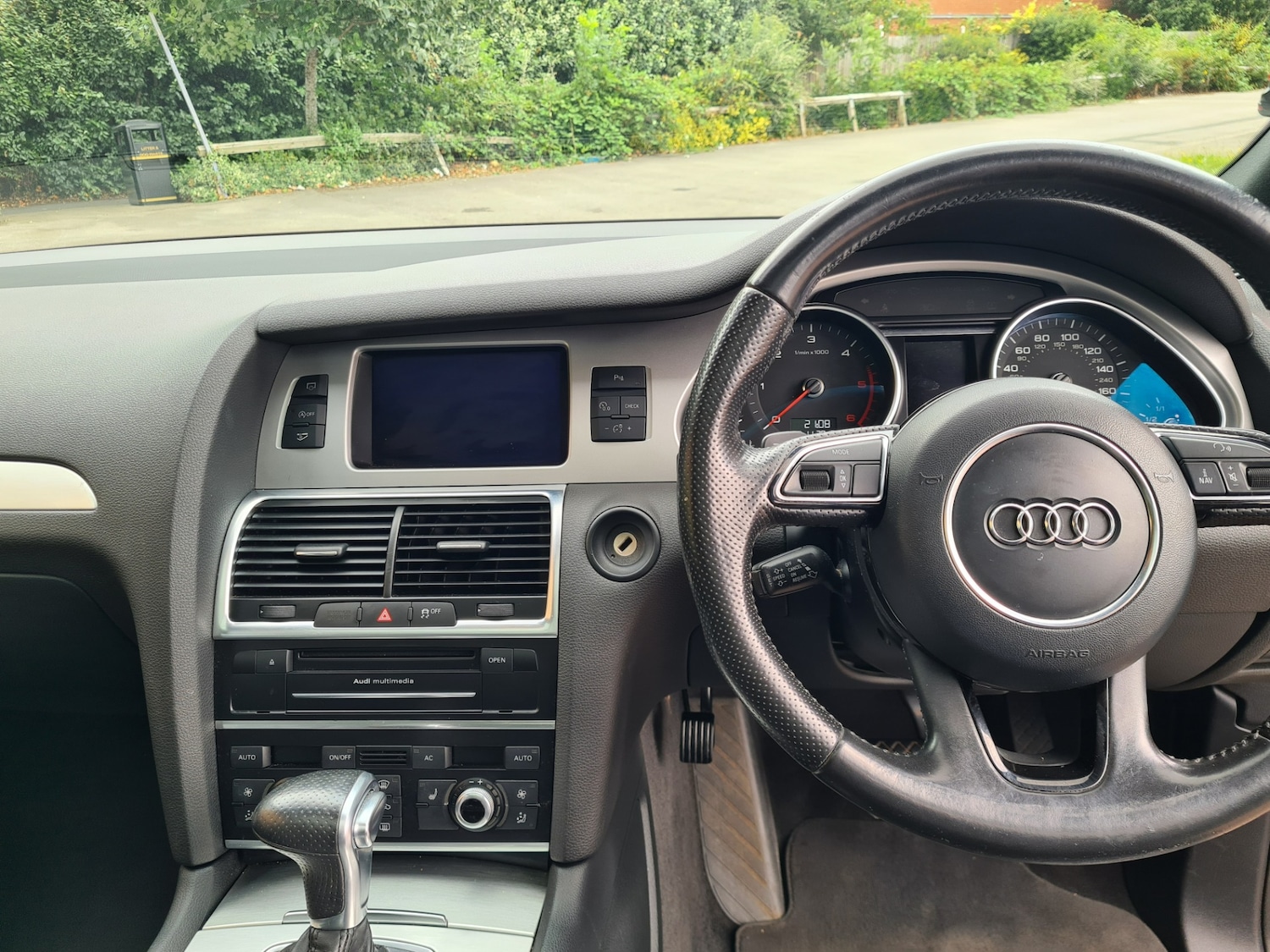 Used Audi Q7 2012 for sale - 76777455: Photo 10