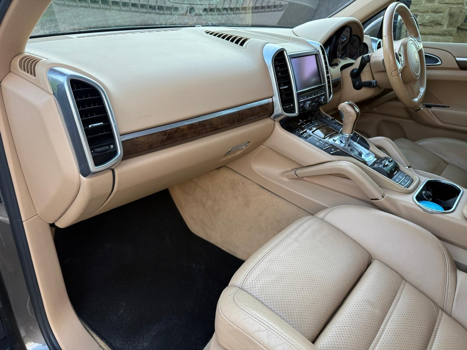 Used Porsche Cayenne 2011 for sale - 77578981: Photo 14