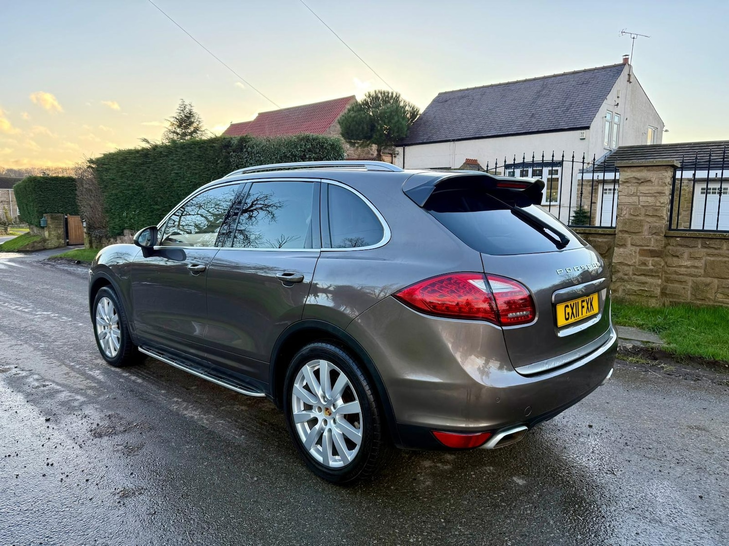 Used Porsche Cayenne 2011 for sale - 77578981: Photo 4