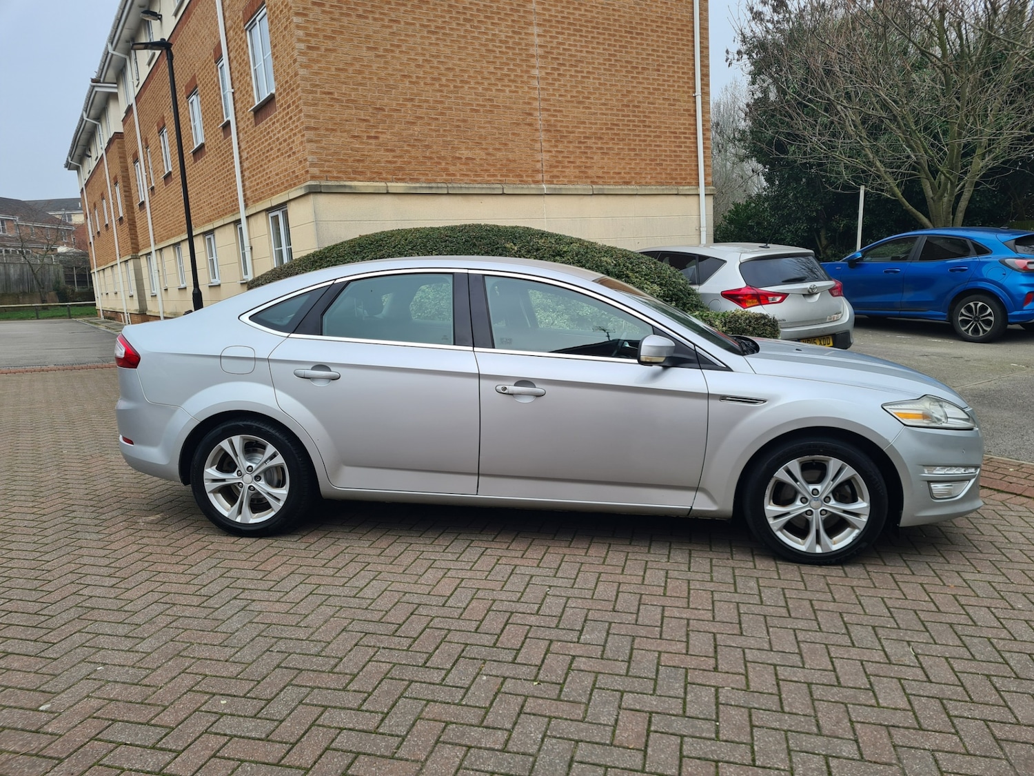 Used Ford Mondeo 2011 for sale - 78190956: Photo 2