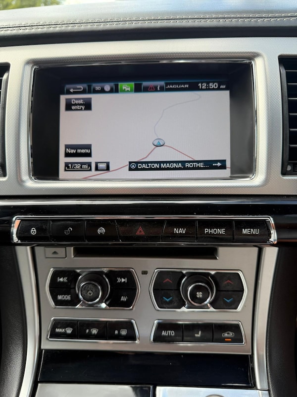 Used Jaguar XF 2014 for sale - 76275211: Photo 18