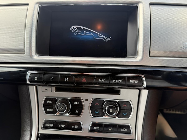 Used Jaguar XF 2014 for sale - 76275211: Photo 19