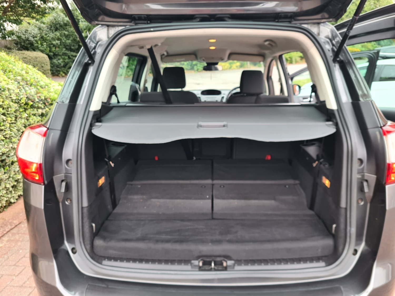 Used Ford Grand C-Max 2015 for sale - 76382422: Photo 13