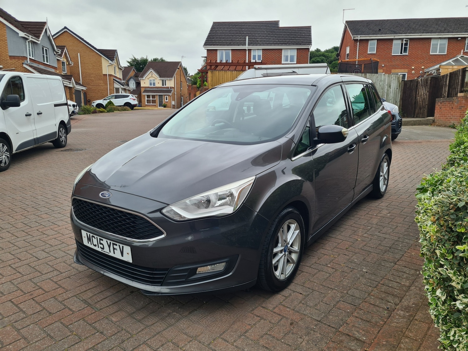 Used Ford Grand C-Max 2015 for sale - 76382422: Photo 6