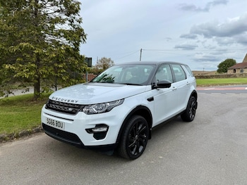 Used Land Rover Discovery Sport 2016 for sale - 77364070: Photo