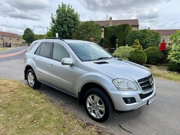 Used Mercedes-Benz M Class 2009 for sale - 79071045: Photo