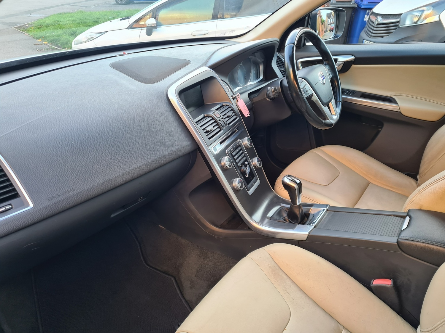 Used Volvo XC60 2014 for sale - 76378960: Photo 14