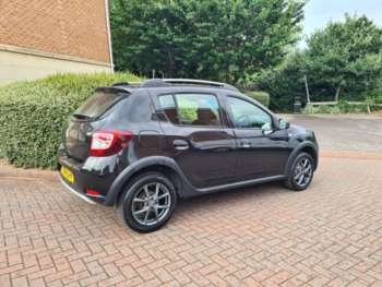 Used Dacia Sandero Stepway 2014 for sale - 75315152: Photo