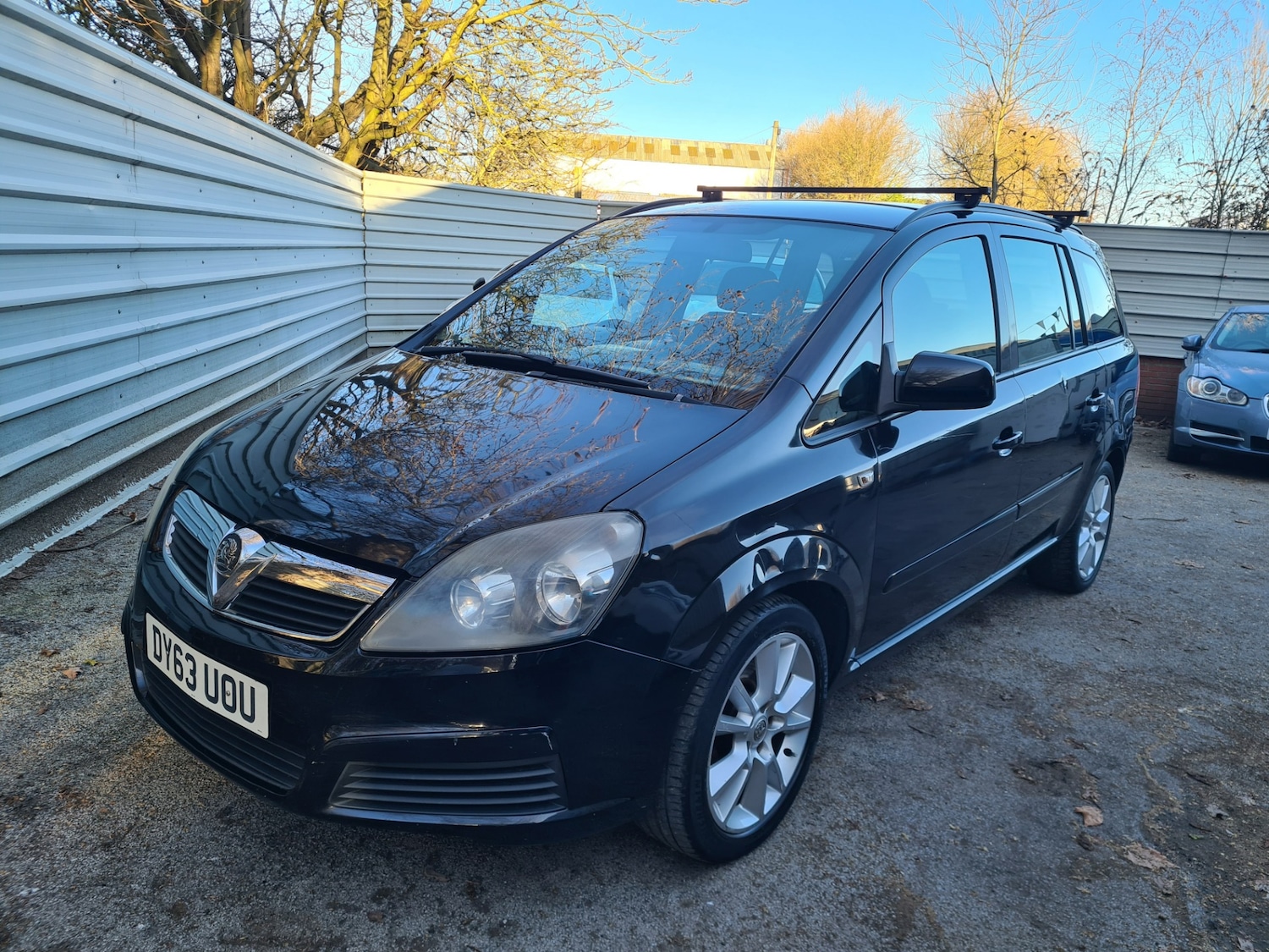 Used Vauxhall Zafira 2013 for sale - 77310830: Photo 2