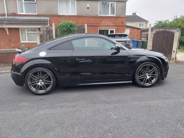 Used Audi TT 2011 for sale - 76234248: Photo 4