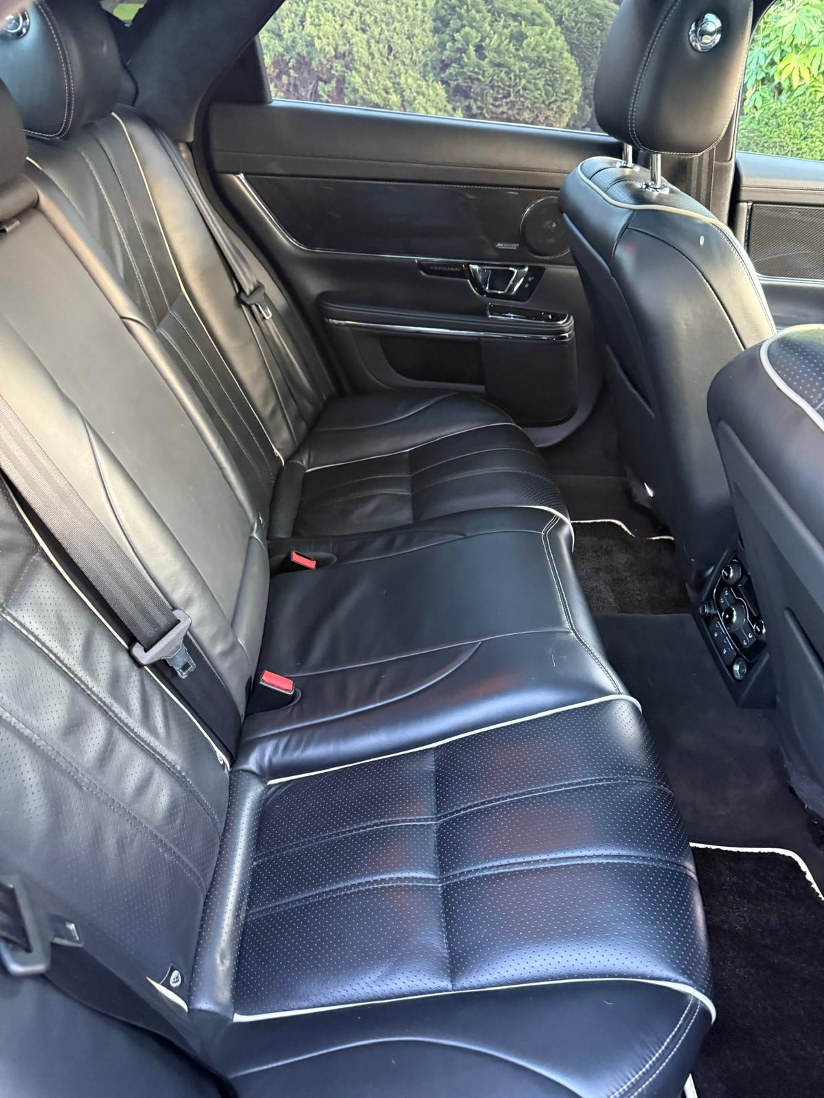 Used Jaguar XJ 2015 for sale - 76957446: Photo 10