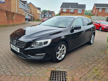 Used Volvo V60 2014 for sale - 78623781: Photo