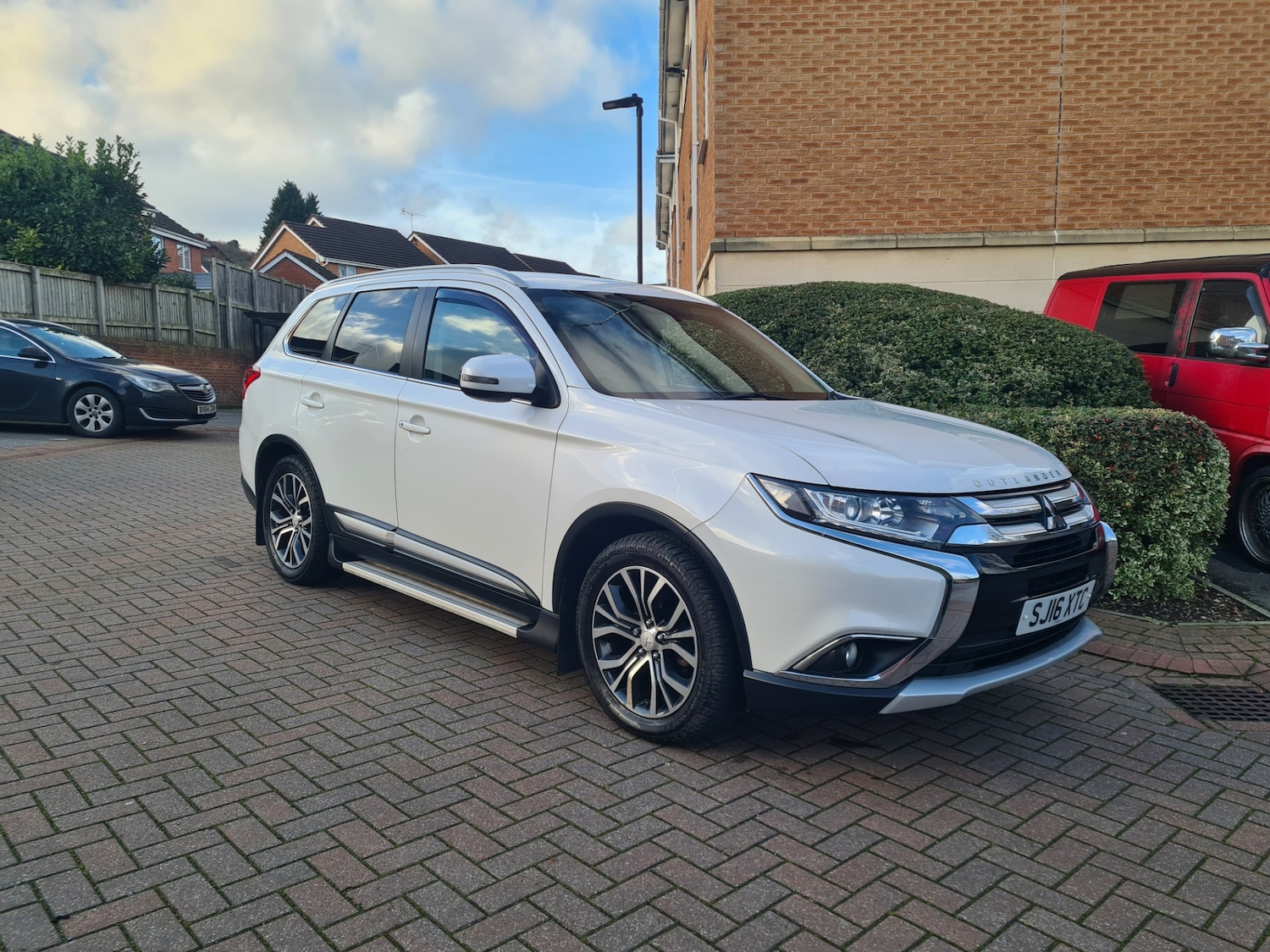 Used Mitsubishi Outlander 2016 for sale - 76906014: Photo 1