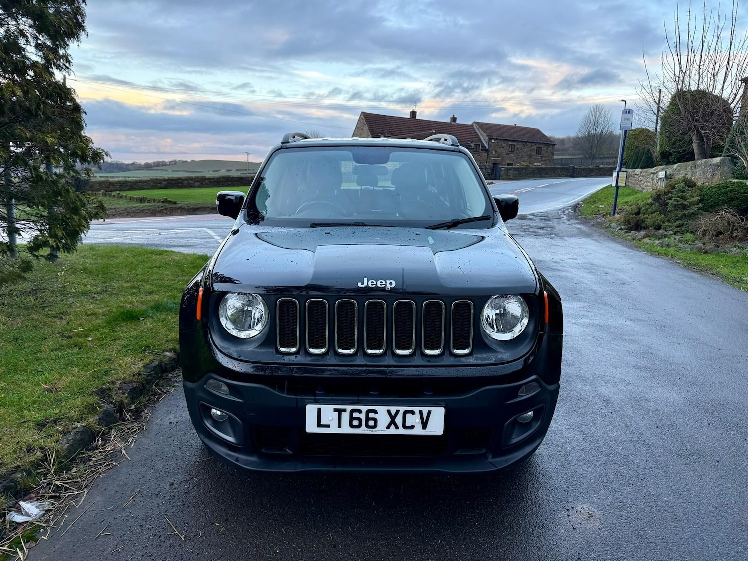 Used Jeep Renegade 2016 for sale - 76848821: Photo 2